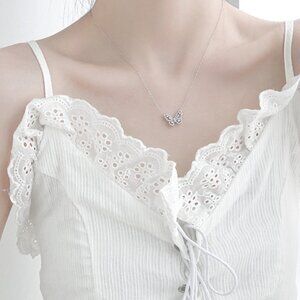 NEW 18K White Gold Diamond Butterfly Necklace